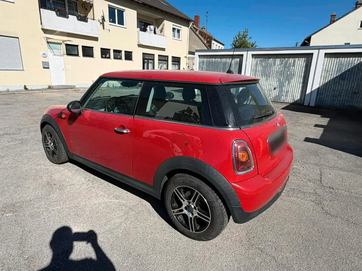 Käytetty Mini Cooper Coupé 95 HP (69 kW) 2008 Punainen Coupe - kaksiovinen