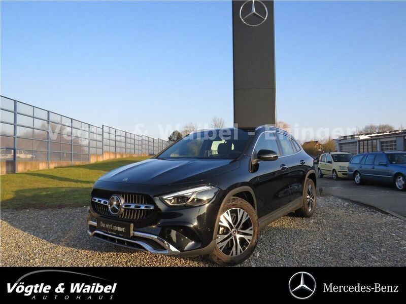 Schwarz Gebraucht 2024 Mercedes GLA220 Advanced Plus SUV | 41.550 € (Superpreis) - Bild 1/4