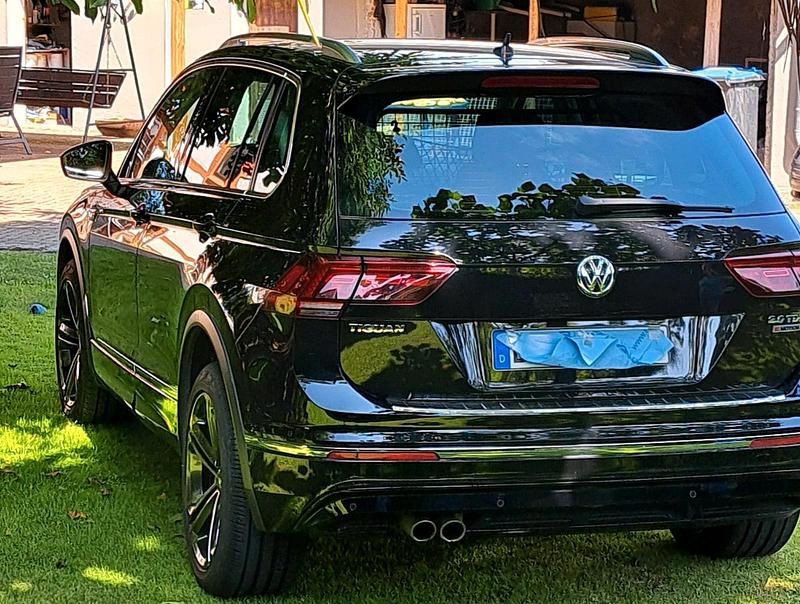 Gebraucht VW Tiguan Highline 150 PS (110 kW) 2016 Schwarz SUV