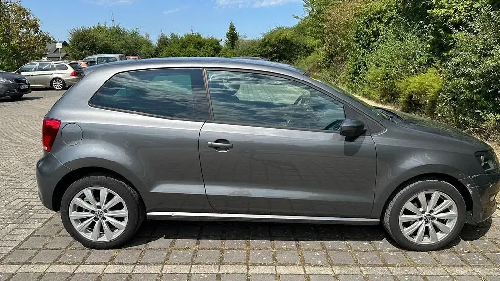 Gebraucht VW Polo Team 90 PS (66 kW) 2011 Grau Kleinwagen