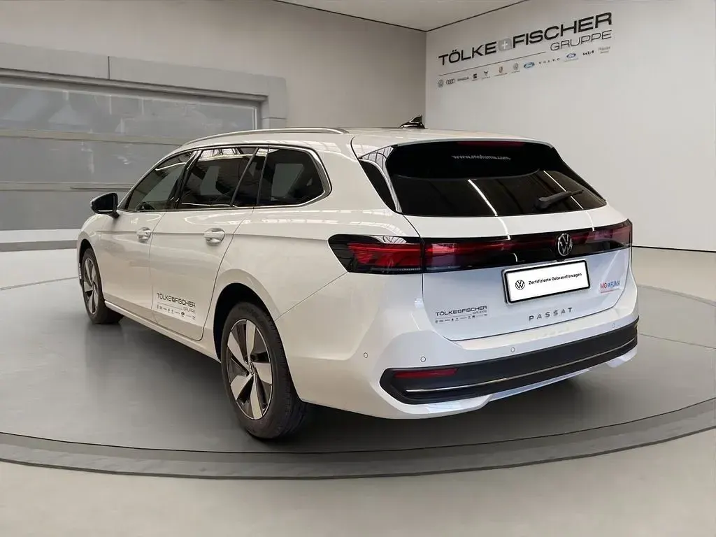 Gebraucht VW Passat Business 150 PS (110 kW) 2026 Weiß Kombi