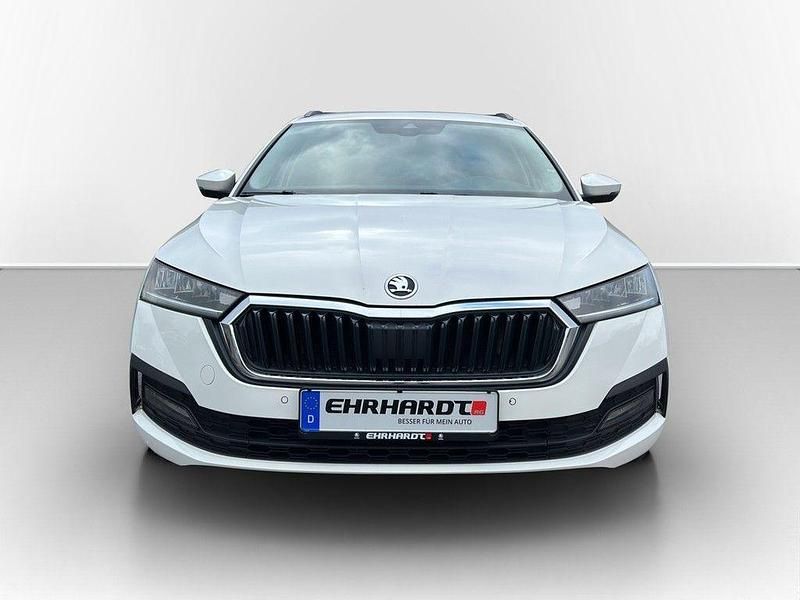 Gebraucht Skoda Octavia Ambition 150 PS (110 kW) 2021 Weiß Kombi