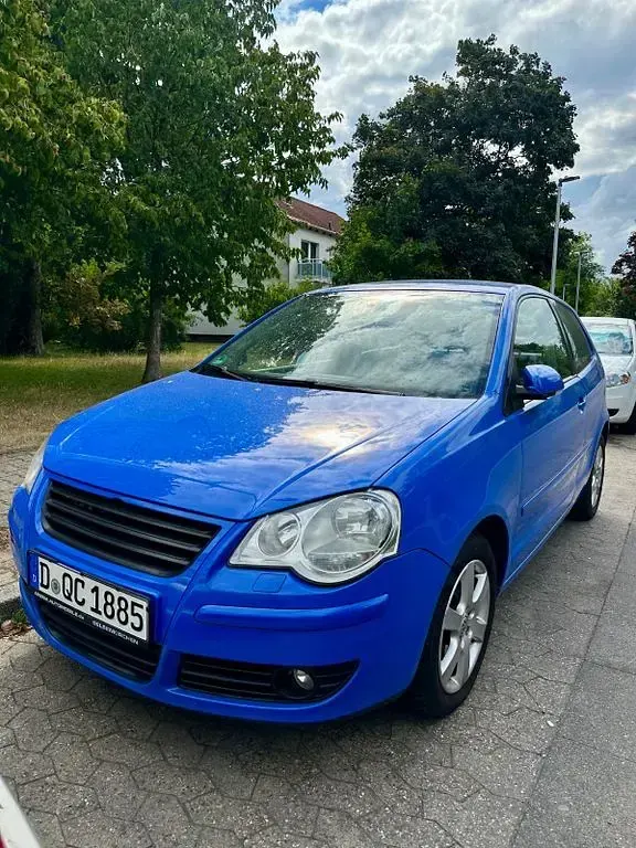Gebraucht VW Polo Comfortline 80 PS (58 kW) 2009 Blau Kleinwagen