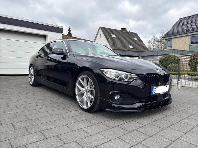 Schwarz Gebraucht 2016 BMW 430 Coupé | 22.250 € (Fairer Preis) - Bild 1/4