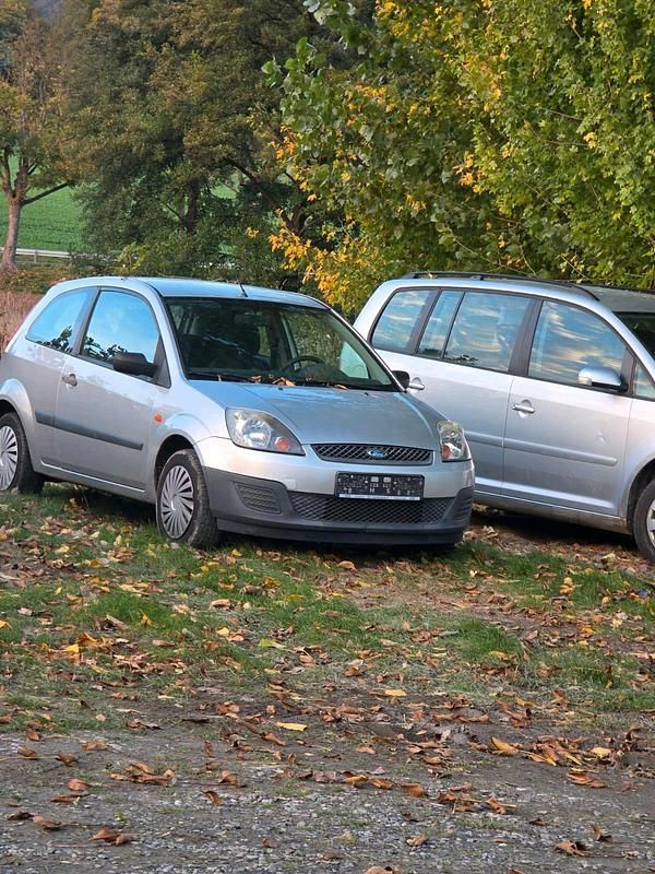 Silber Gebraucht 2008 Ford Fiesta Kleinwagen | 500 € (Superpreis) - Bild 1/1