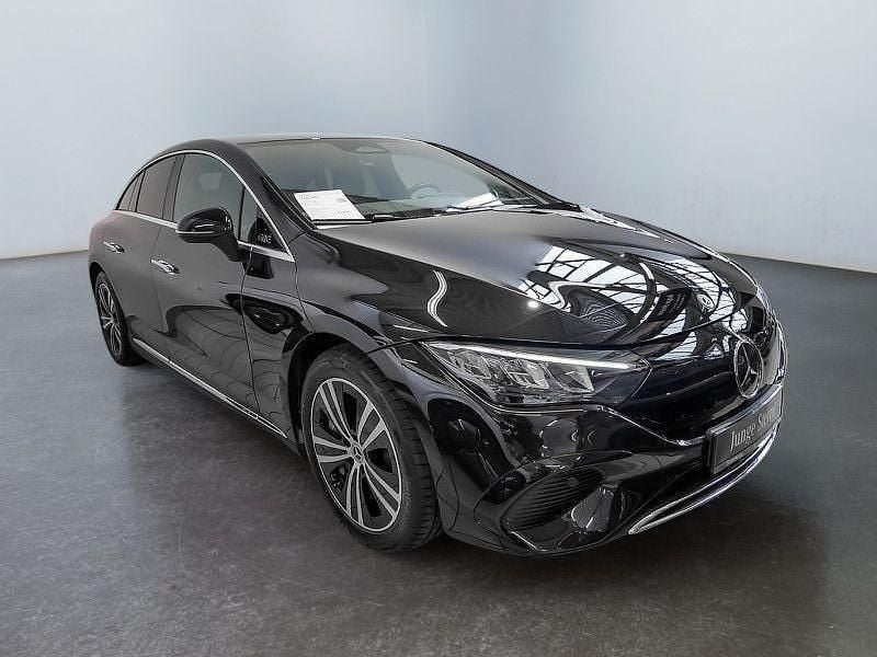 Gebraucht Mercedes EQE300 180 kW (245 PS) 2024 Schwarzlack obsidianschwarz (metallic) Limousine