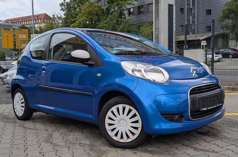Blau Gebraucht 2010 Citroën C1 Chic Kleinwagen | 1.950 € (Guter Preis) - Bild 1/4