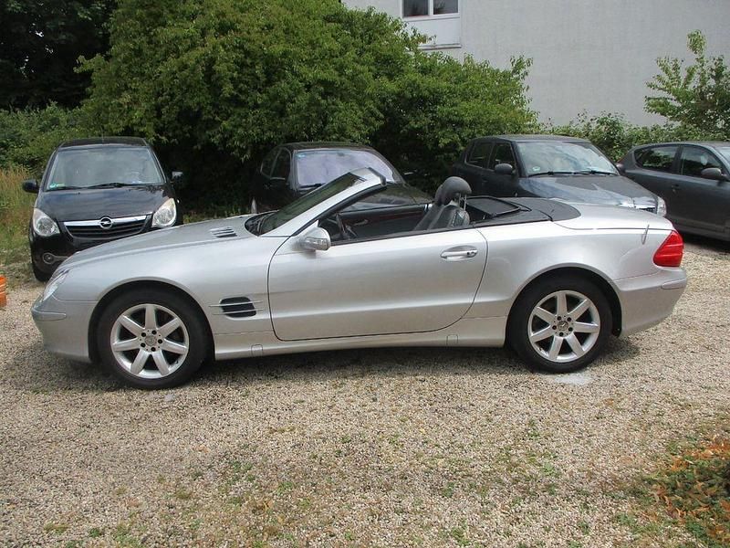 Gebraucht Mercedes SL500 306 PS (225 kW) 2002 Silber Cabrio