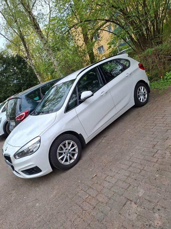 Gebraucht BMW 218 Active Tourer Advantage 150 PS (110 kW) 2017 Weiß Van / Kleinbus