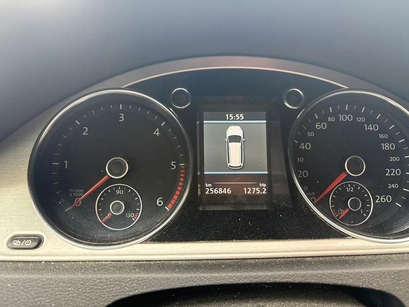 Gebraucht VW Passat Comfortline 140 PS (102 kW) 2013 Grau Kombi