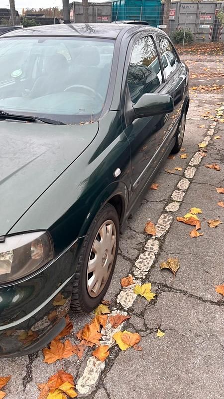 Grün Gebraucht 2001 Opel Astra Coupé | 1.000 € (Fairer Preis) - Bild 1/4