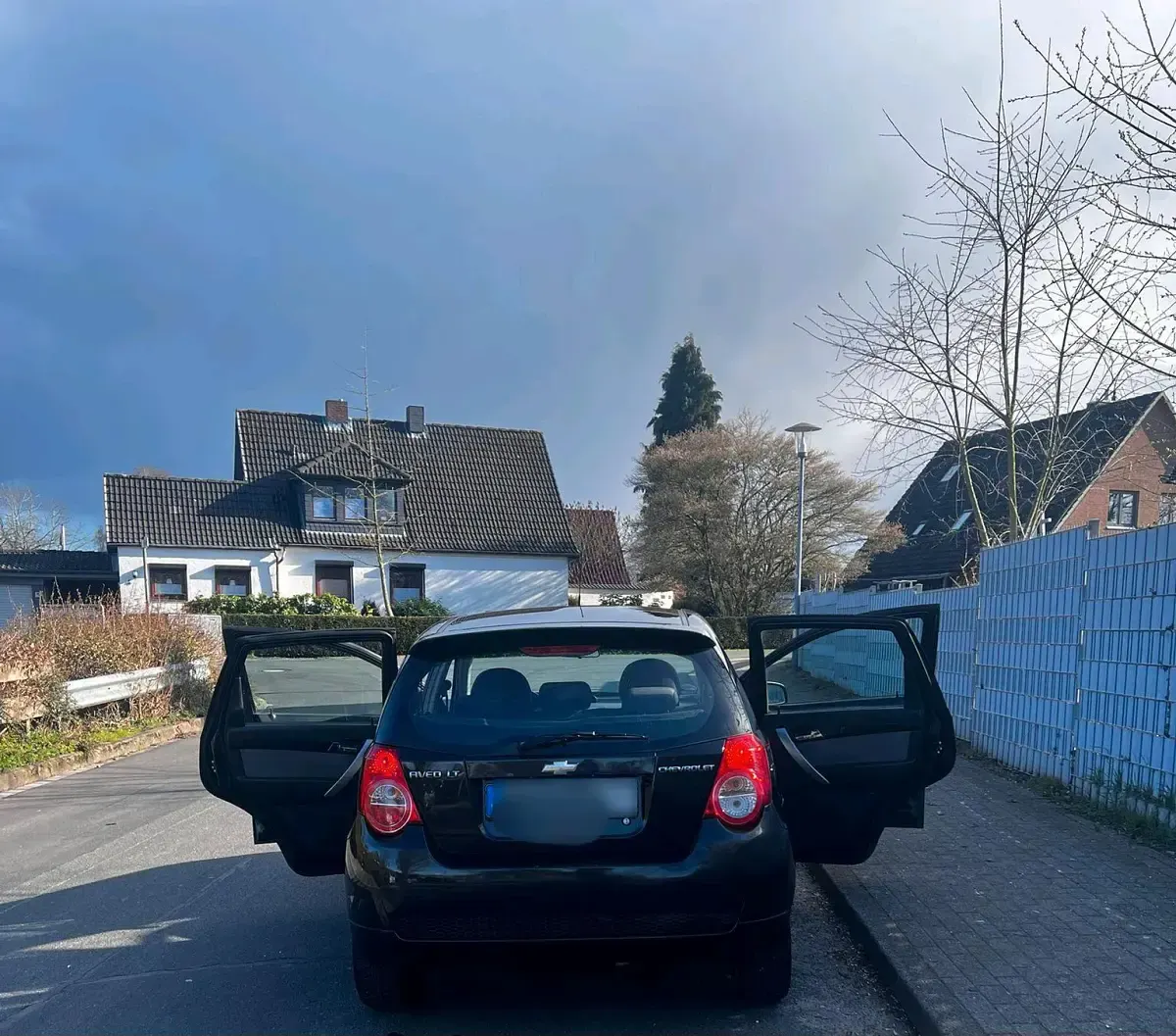 Gebraucht Chevrolet Aveo 86 PS (63 kW) 2011 Schwarz Kleinwagen