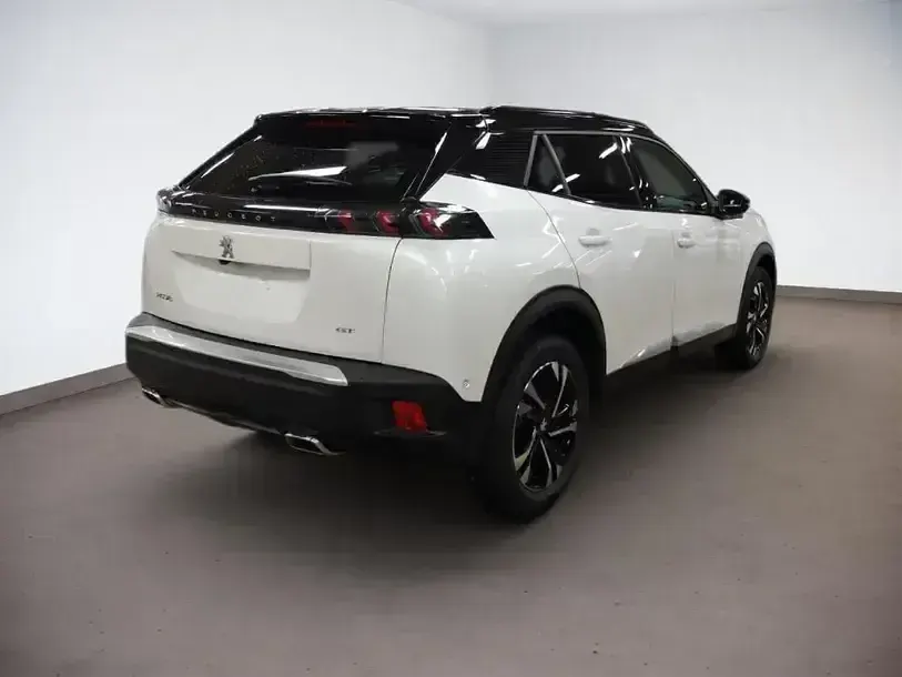 Gebraucht Peugeot 2008 GT 131 PS (96 kW) 2022 Weiss SUV