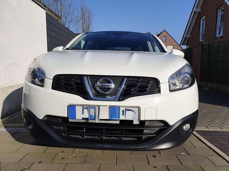Weiß Gebraucht 2010 Nissan Qashqai +2 Acenta SUV | 5.499 € (Guter Preis) - Bild 1/4