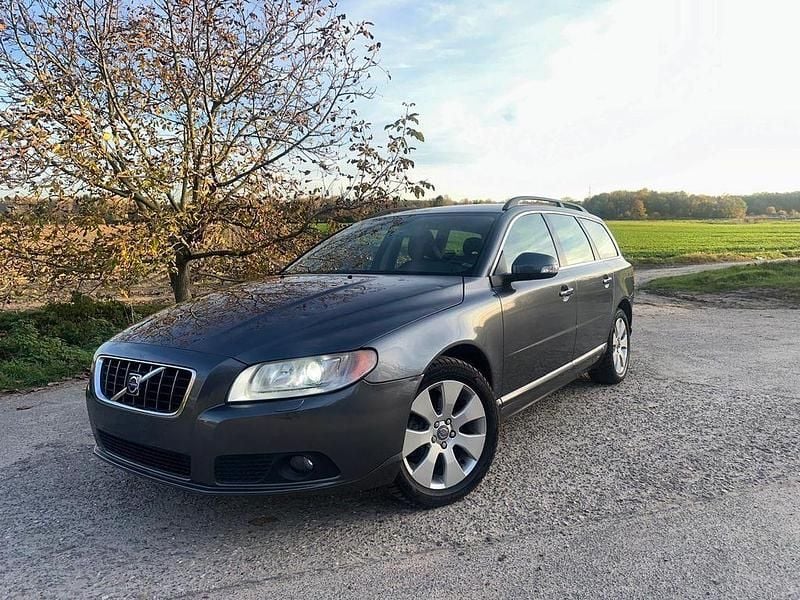 Usata Volvo V70 200 CV (147 kW) 2009 Grigio Station wagon