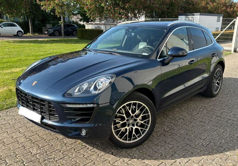 Blau Gebraucht 2015 Porsche Macan S SUV | 26.500 € (Guter Preis) - Bild 1/4