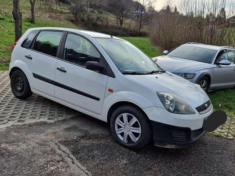 Gebraucht 2006 Ford Fiesta Ambiente Kleinwagen | 1.800 € (Fairer Preis) - Bild 1/4