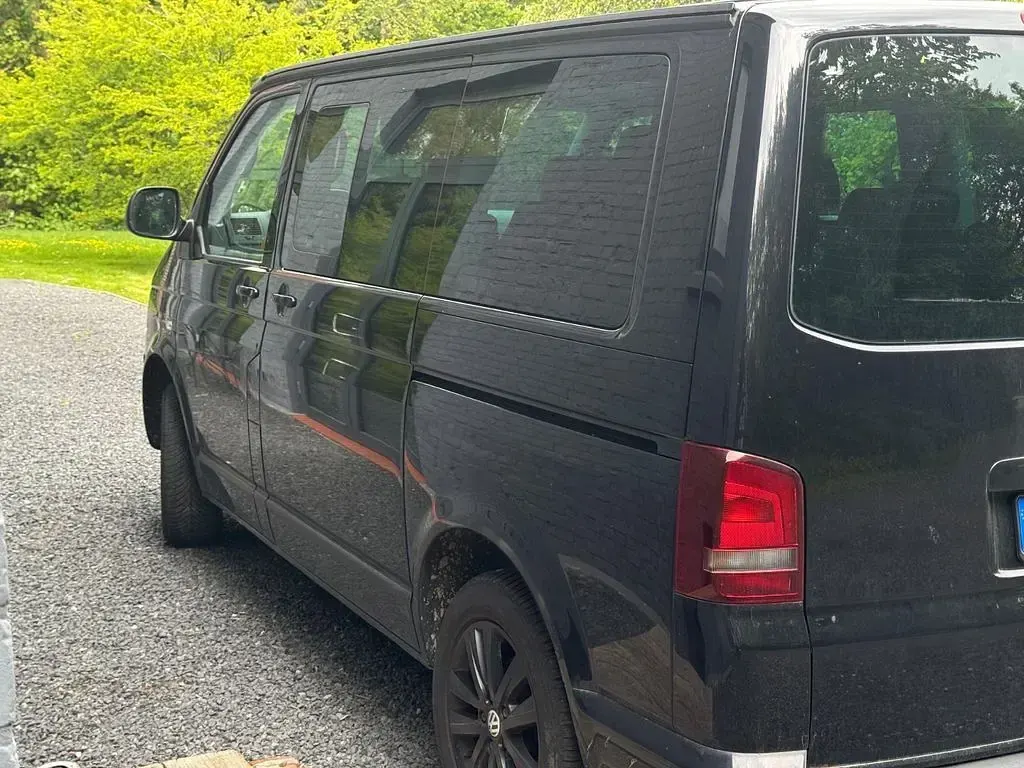 Gebraucht VW Multivan Highline 179 PS (131 kW) 2016 Schwarz Van / Kleinbus