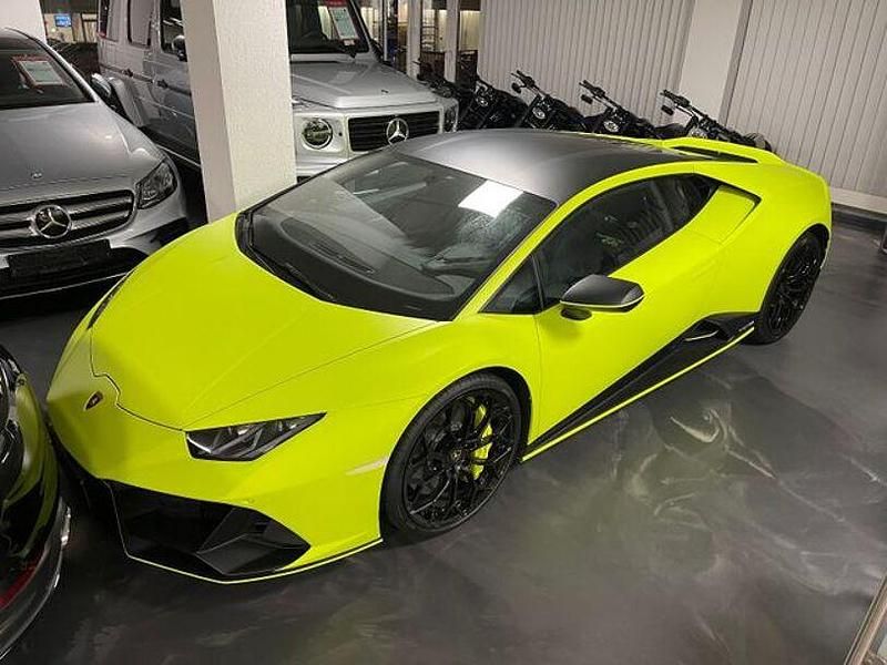 Gebraucht Lamborghini Huracán 639 PS (469 kW) 2021 "verde shock" hellgrün matt Coupé