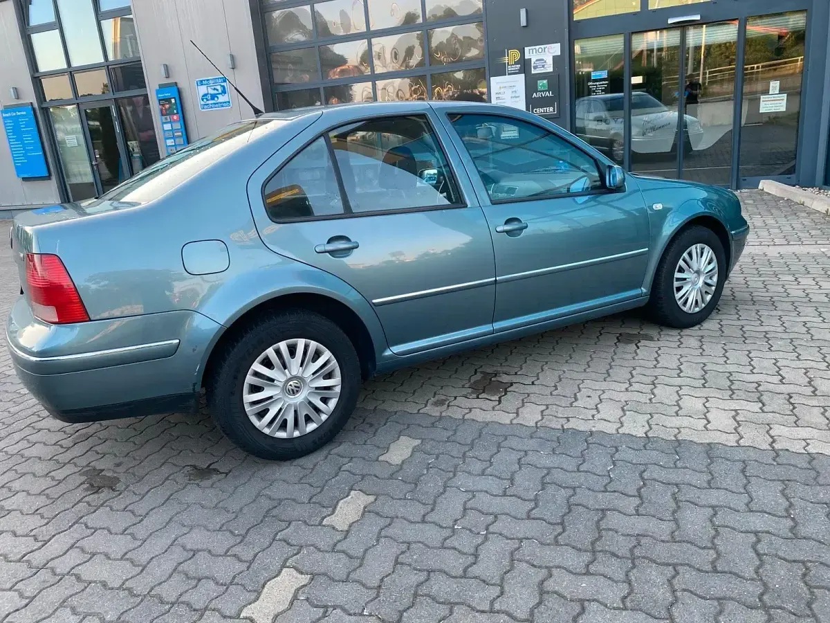 Gebraucht VW Bora 101 PS (74 kW) 2003 Grün Limousine