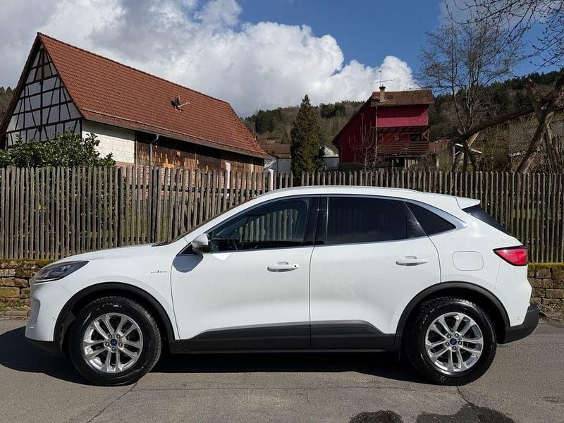 Gebraucht Ford Kuga Titanium X 190 PS (139 kW) 2020 Weiß SUV
