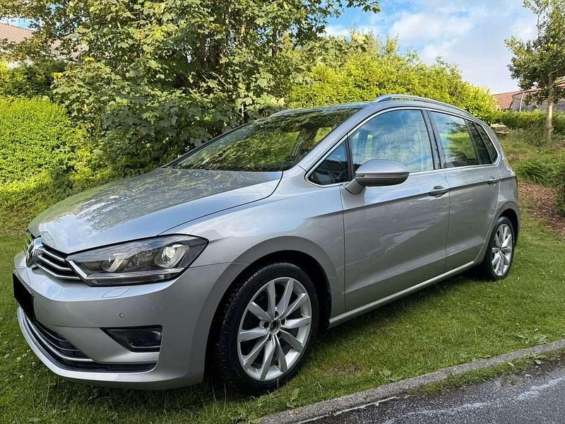 Silber Gebraucht 2017 VW Golf VII Highline Kombi | 14.550 € (Fairer Preis) - Bild 1/4