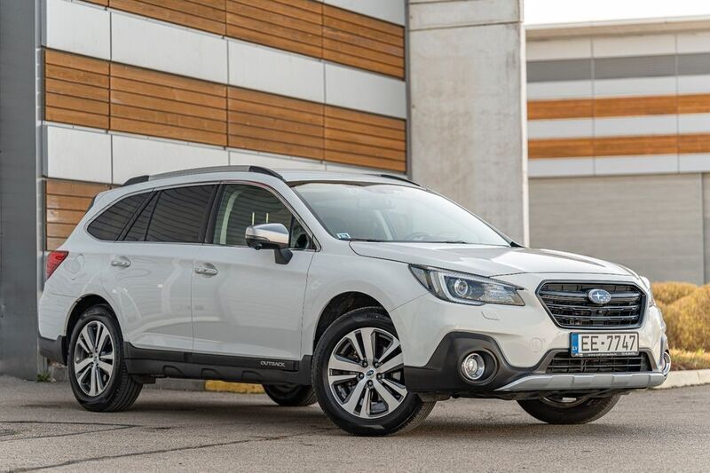 Weiß Gebraucht 2020 Subaru Outback Comfort SUV | 19.999 € (Superpreis) - Bild 1/4