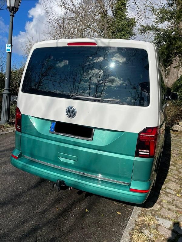 Gebraucht VW Multivan Generation Six 150 PS (110 kW) 2021 Andere farben Van