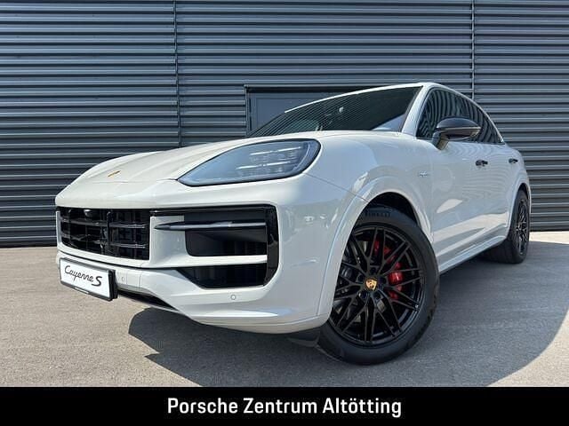 Gebraucht Porsche Cayenne S E-Hybrid 519 PS (381 kW) 2024 Kreide SUV