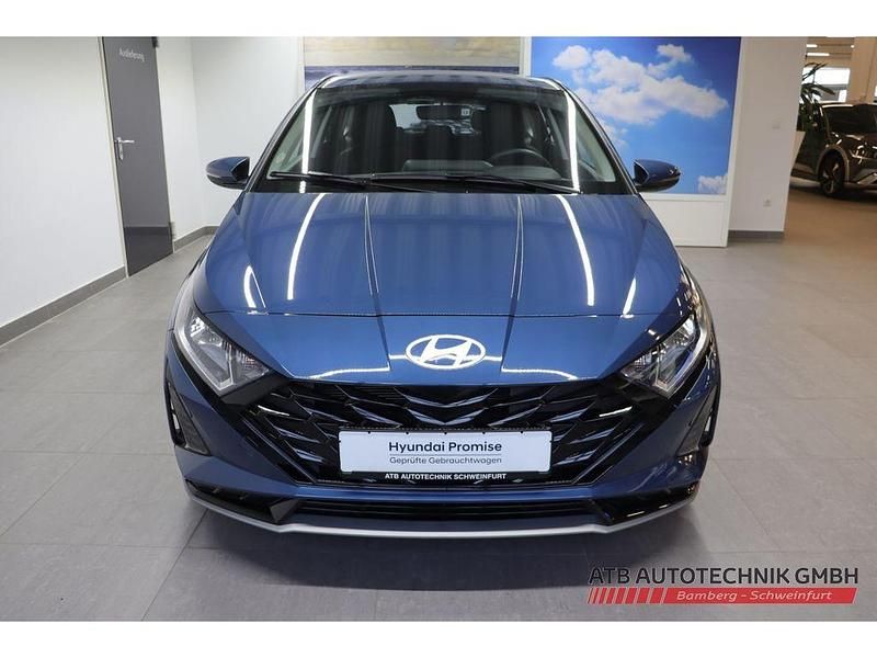 Gebraucht Hyundai i20 Trend 101 PS (74 kW) 2025 Mic (blau Limousine