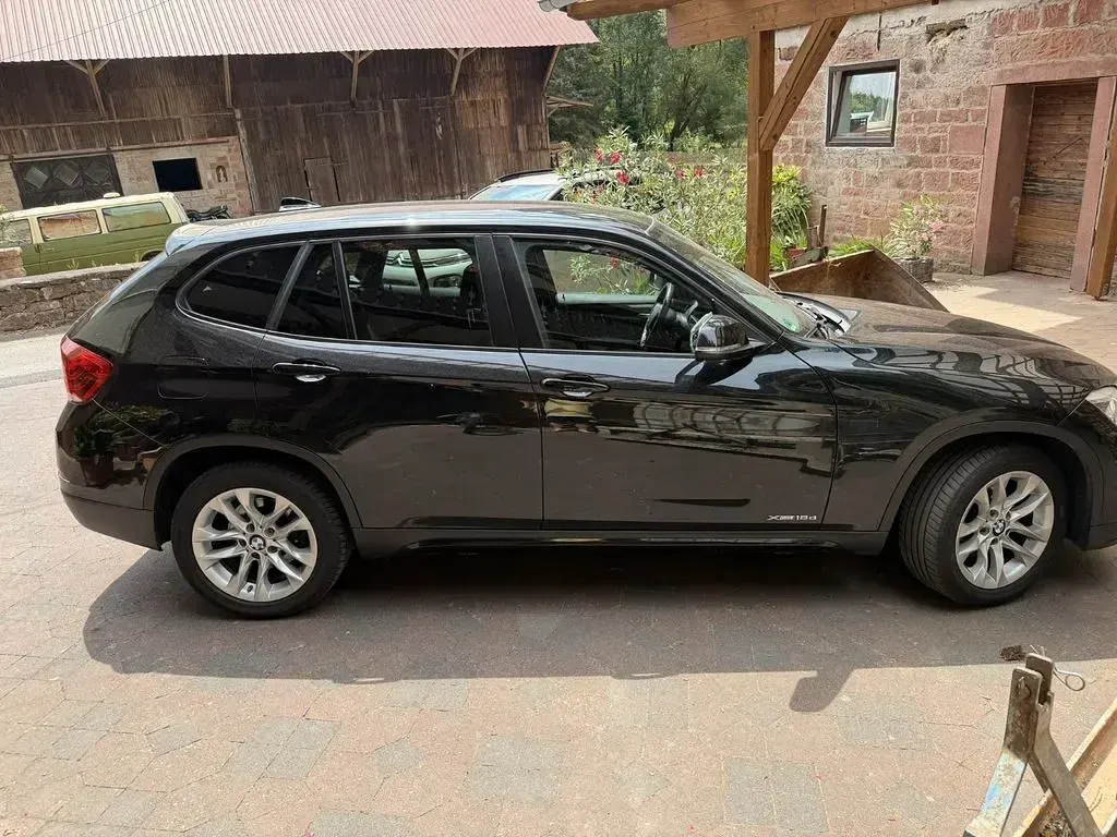 Gebraucht BMW X1 Sport Line 143 PS (105 kW) 2014 Schwarz SUV