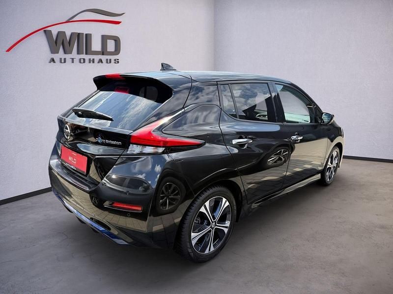 Gebraucht Nissan Leaf 360º 110 kW (150 PS) 2022 Schwarz Kleinwagen