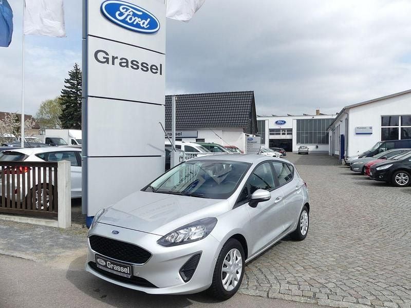 Silber Gebraucht 2021 Ford Fiesta Cool & Connect Kleinwagen | 14.250 € (Fairer Preis) - Bild 1/4