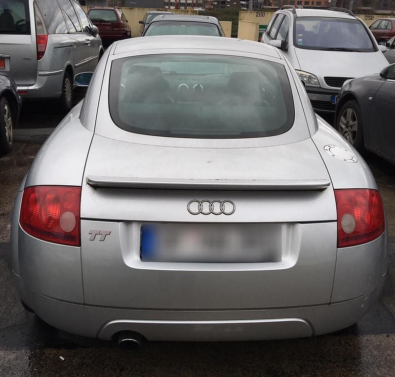 Second-hand Audi TT 180 CP (132 kW) 1998 Gri Coupe