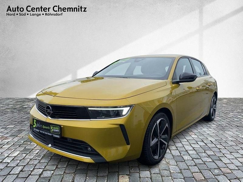 Gelb Gebraucht 2022 Opel Astra Edition Limousine | 22.910 € (Fairer Preis) - Bild 1/4