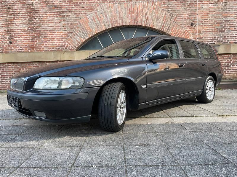 Gebraucht Volvo V70 170 PS (125 kW) 2001 Grau Kombi