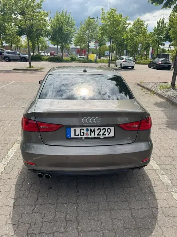 Gebraucht Audi A3 Ambiente 150 PS (110 kW) 2015 Braun Limousine