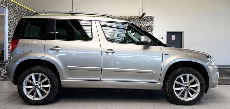 Gebraucht Skoda Yeti Joy 125 PS (91 kW) 2016 Beige SUV