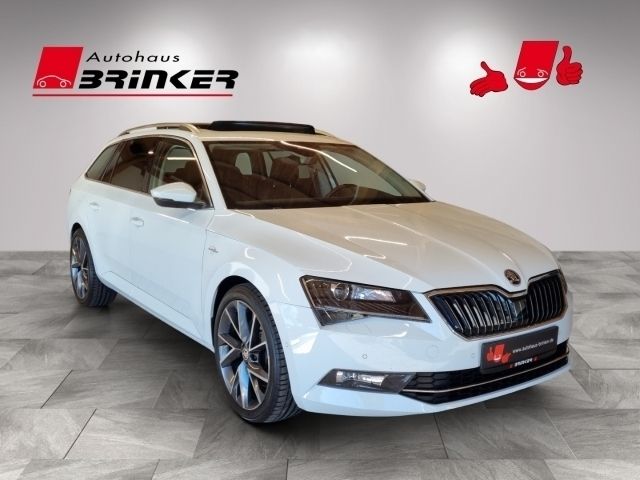 Weiss Gebraucht 2016 Skoda Superb LAURIN & KLEMENT Kombi | 21.930 € (Fairer Preis) - Bild 1/4
