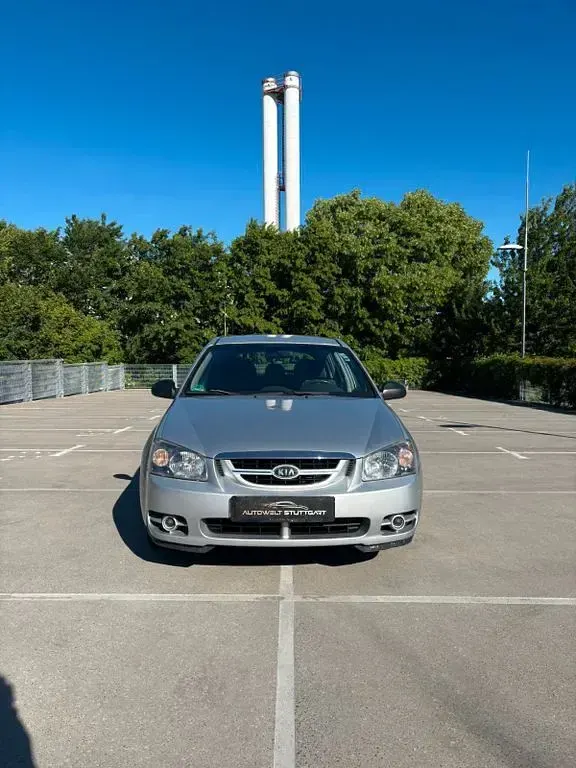 Gebraucht Kia Cerato LX 102 PS (75 kW) 2007 Silber Kombi