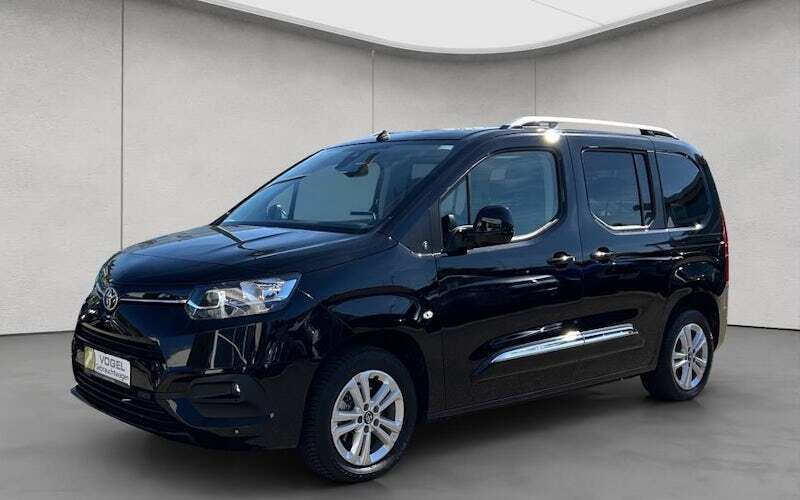 Schwarz Gebraucht 2020 Toyota Proace Verso City Kombi | 22.690 € (Fairer Preis) - Bild 1/4