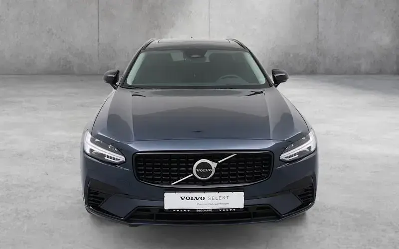 Gebraucht Volvo V90 Plus 350 PS (257 kW) 2025 Blau Kombi