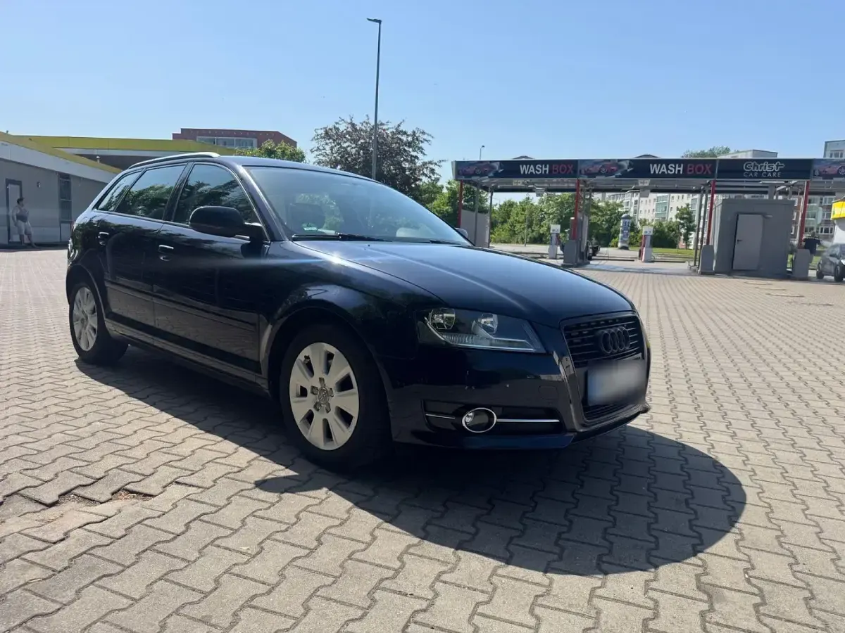 Gebraucht Audi A3 140 PS (102 kW) 2011 Blau Kleinwagen