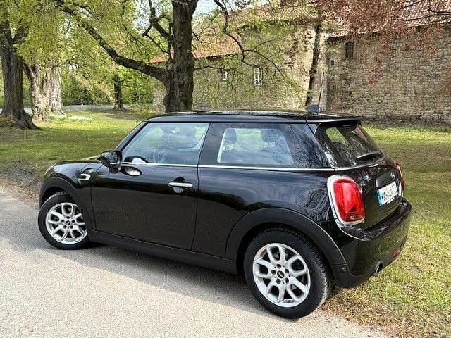 Second-hand Mini ONE 102 CP (75 kW) 2020 Negru Hatchback