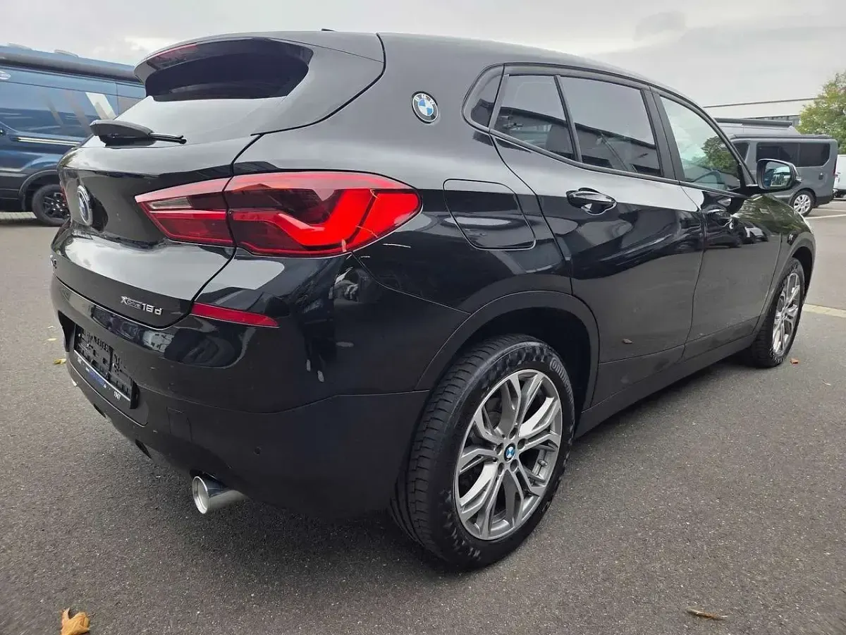 Gebraucht BMW X2 Sport Line 150 PS (110 kW) 2019 Schwarz (metallic) SUV