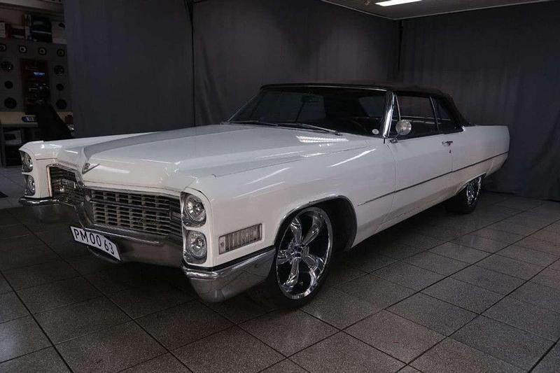 Weiß Gebraucht 1966 Cadillac Deville Cabrio | 29.990 € - Bild 1/4