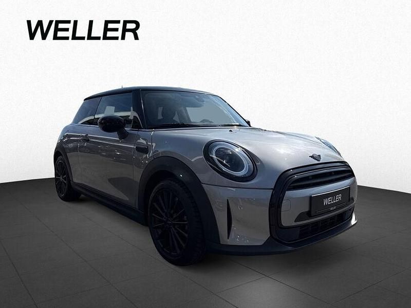 Gebraucht Mini Cooper 136 PS (100 kW) 2023 Melting silver iii (silber) Kleinwagen