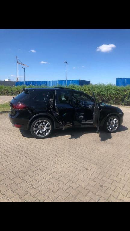 Gebraucht Porsche Cayenne 245 PS (180 kW) 2012 Schwarz SUV
