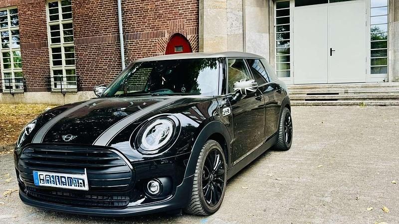 Schwarz Gebraucht 2020 Mini One Clubman Kombi | 19.500 € (Fairer Preis) - Bild 1/4