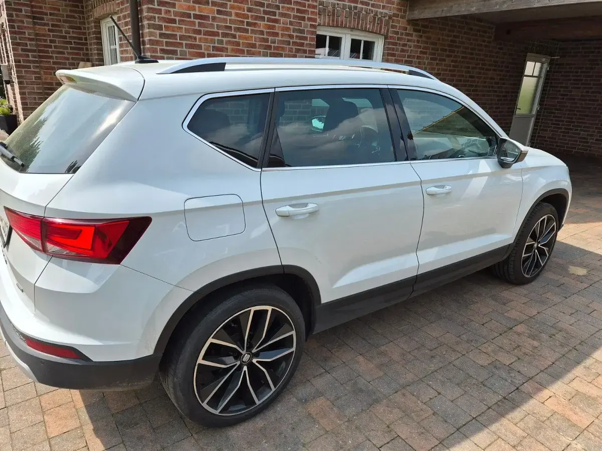 Używany Seat Ateca 4Drive 190 KM (139 kW) 2017 Biały SUV